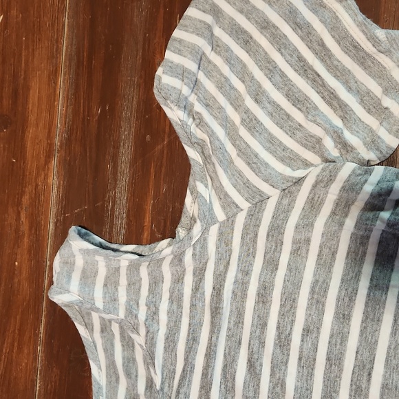 Grey/White Striped Peekaboo Shoulder with Knotted Waist (303) - Picture 3 of 6